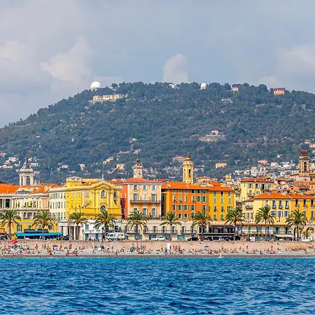 דירה Charming Flat, Fully Equipped, Air Conditioning, Only 300m - La Loge