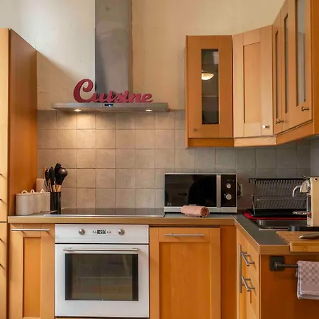 Charming Flat, Fully Equipped, Air Conditioning, Only 300m - La Loge דירה ניס