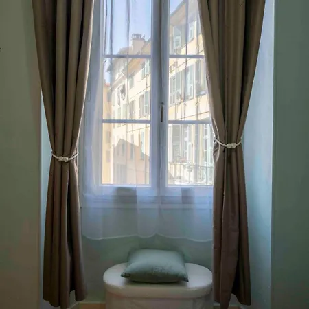 Charming Flat, Fully Equipped, Air Conditioning, Only 300m - La Loge * ניס