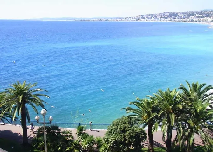 Charming Flat, Fully Equipped, Air Conditioning, Only 300m - La Loge شقة نيس