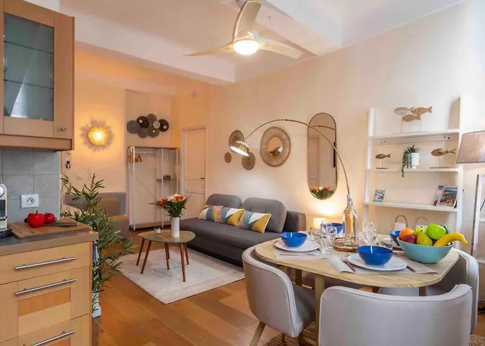 Charming Flat, Fully Equipped, Air Conditioning, Only 300m - La Loge Apartamento
