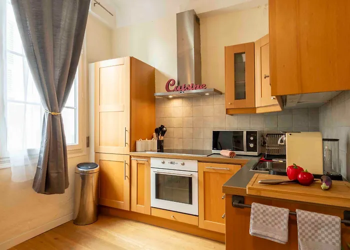 Charming Flat, Fully Equipped, Air Conditioning, Only 300m - La Loge