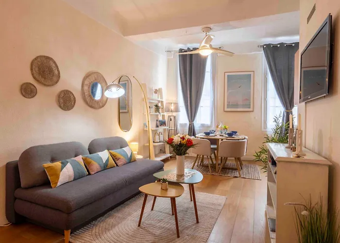 شقة Charming Flat, Fully Equipped, Air Conditioning, Only 300m - La Loge